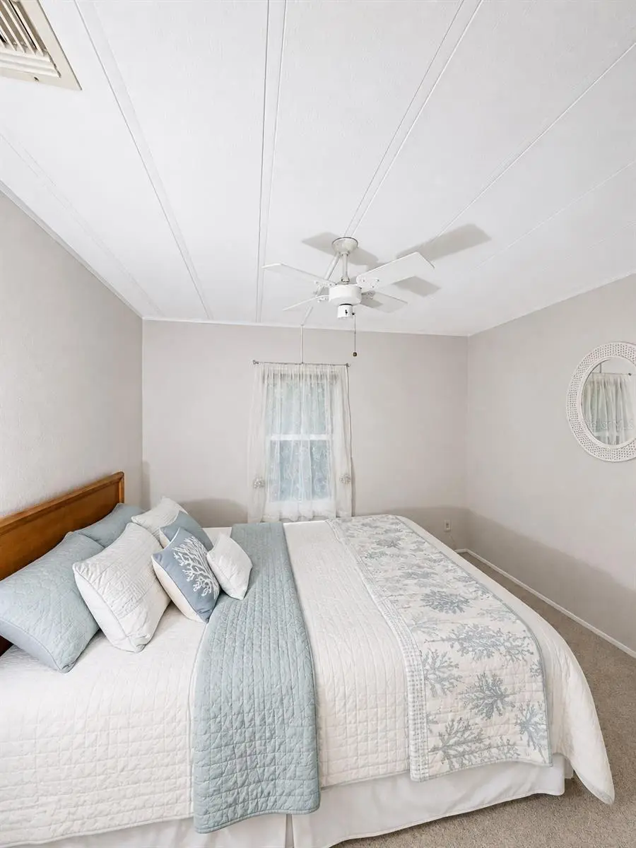 201 Fiji Circle, FL