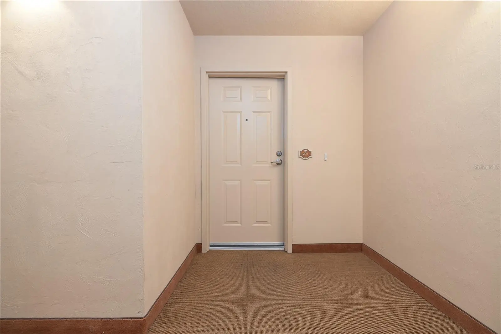 1425 Ocean Shore Boulevard, FL
