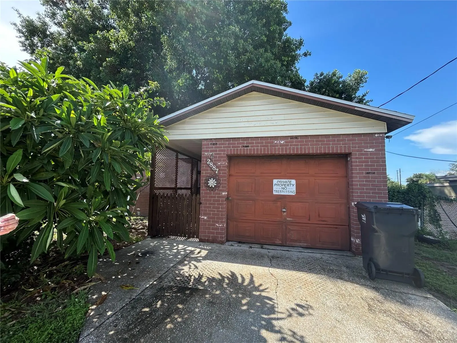 2887 Division Drive, FL