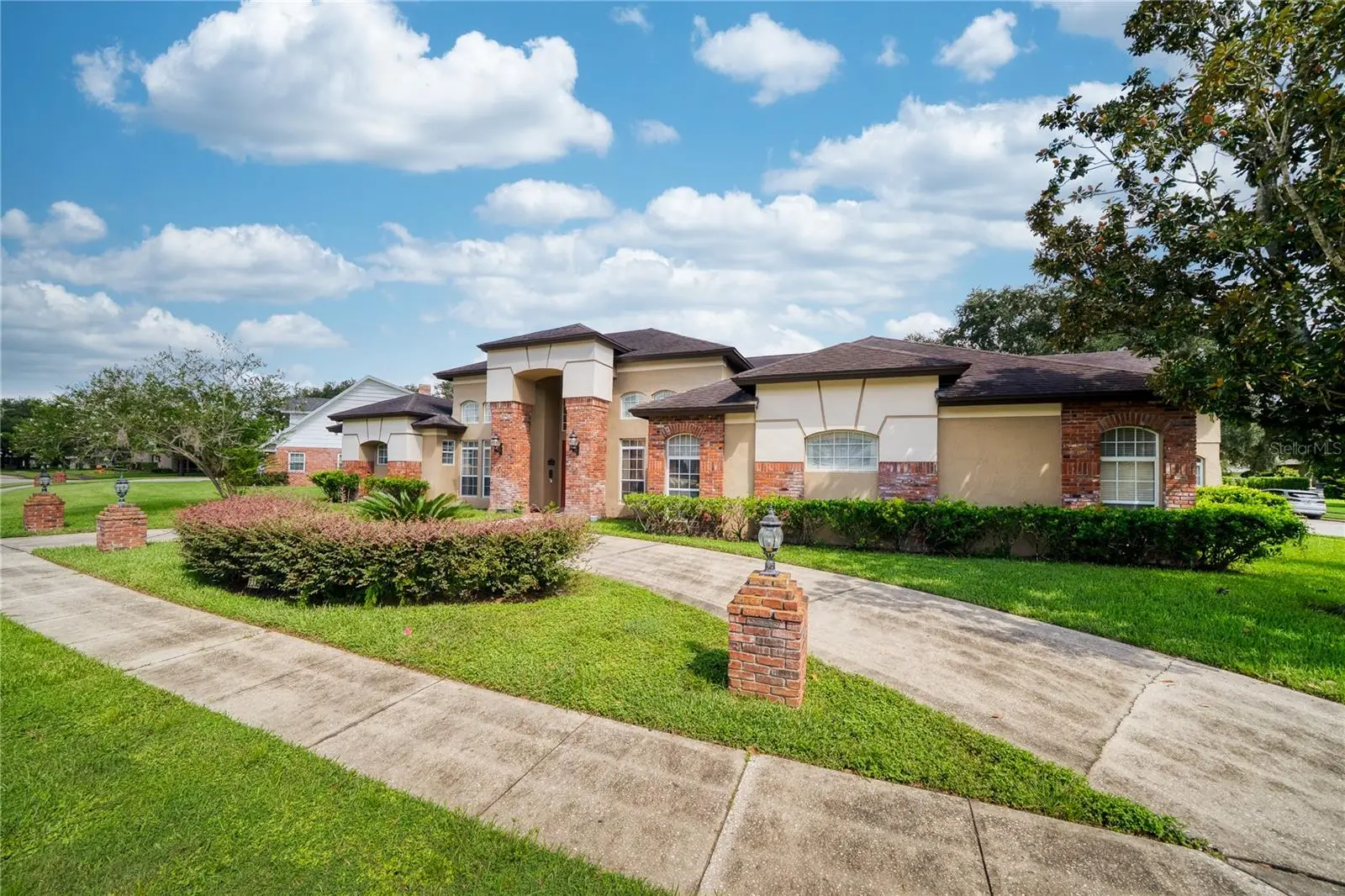 2335 Forest Club Drive, FL