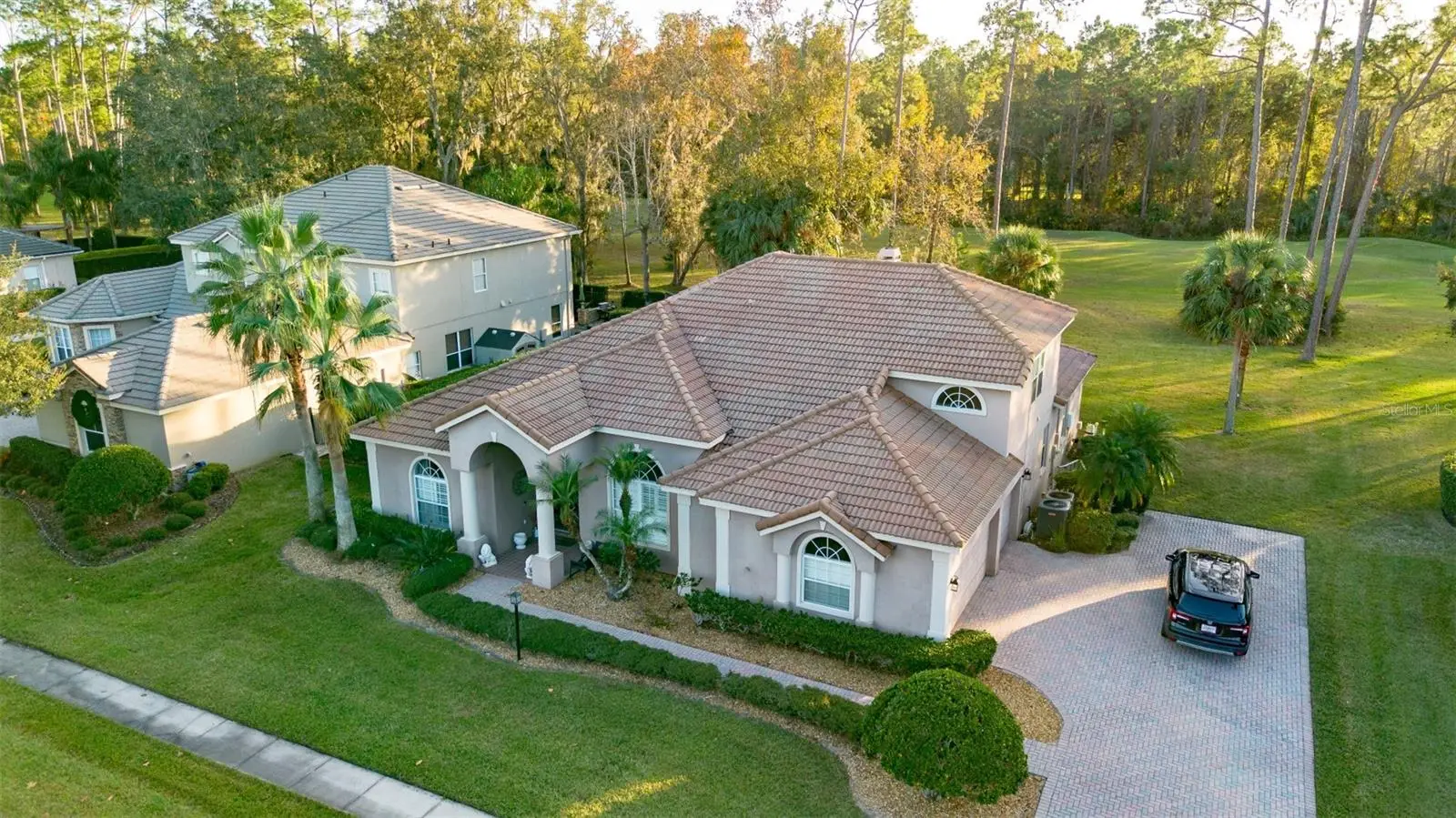 1084 Shadowmoss Circle, FL