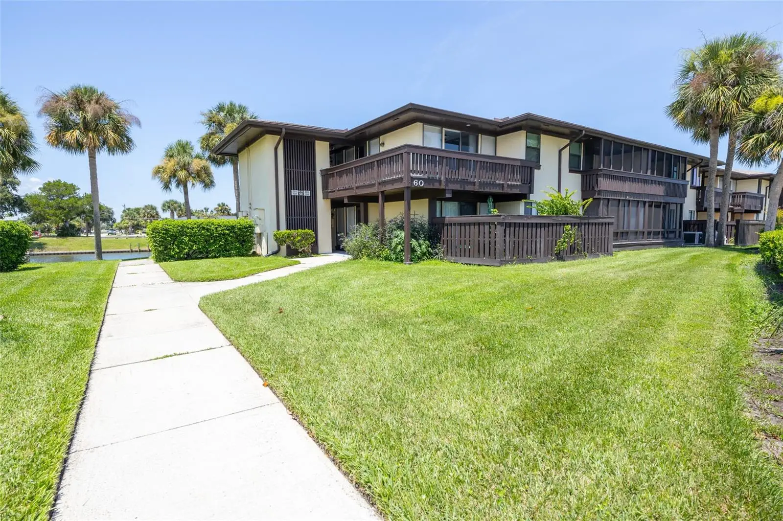60 Club House Drive, FL