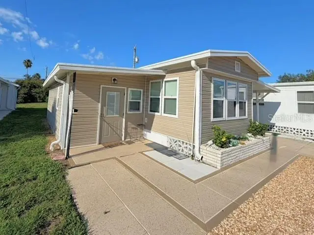 813 Green Circle, FL