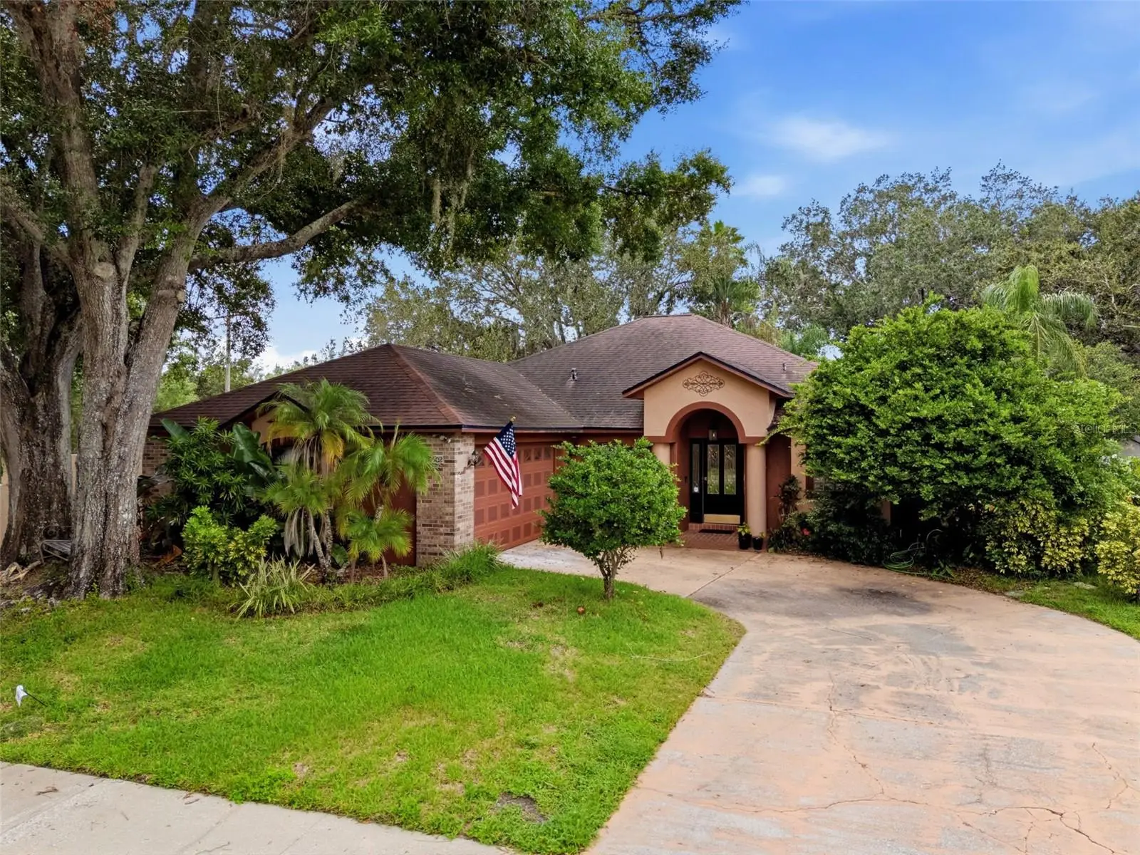 16502 Cayman Drive, FL