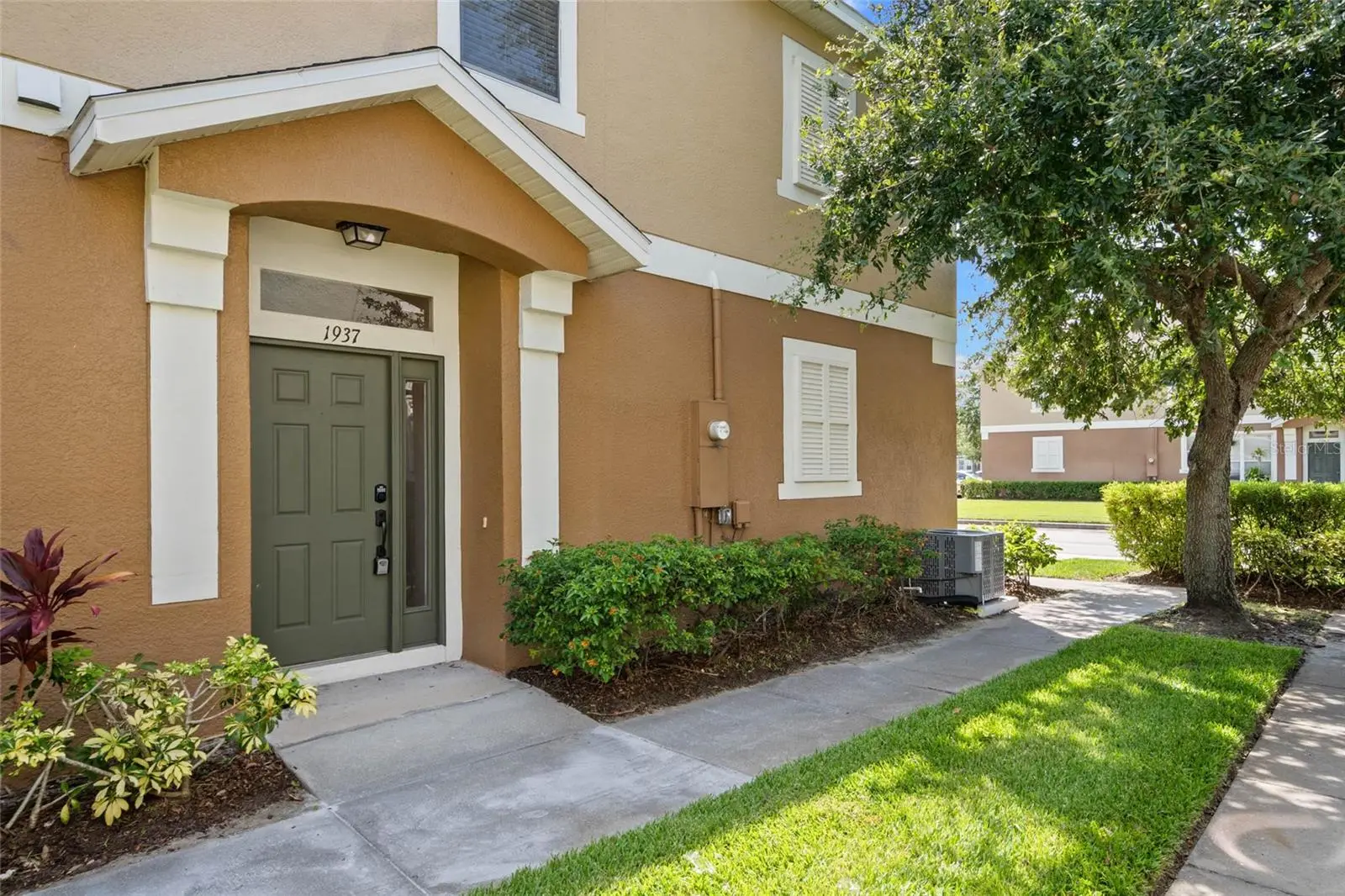 1937 Estancia Circle, FL