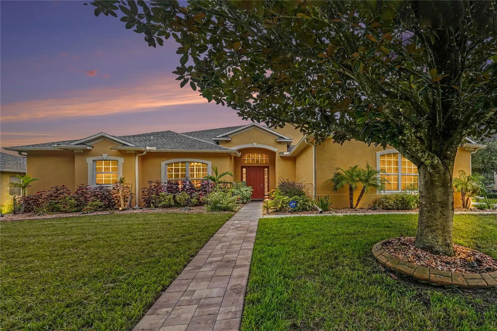 316 Harts Oak Place, FL