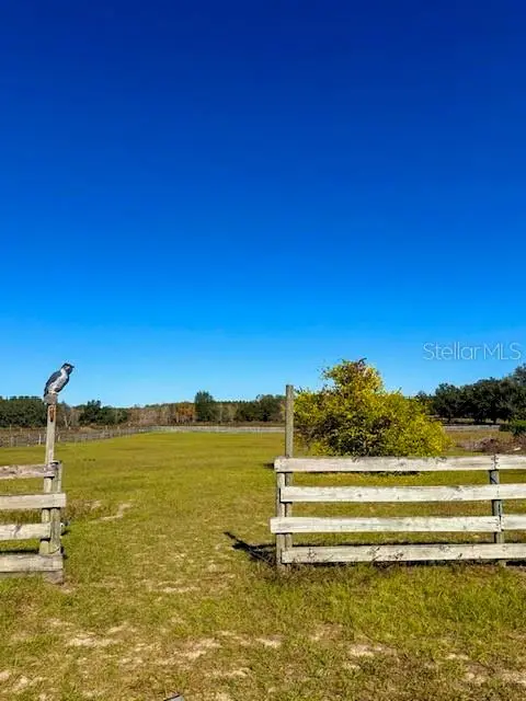 22711 State Road 44, FL