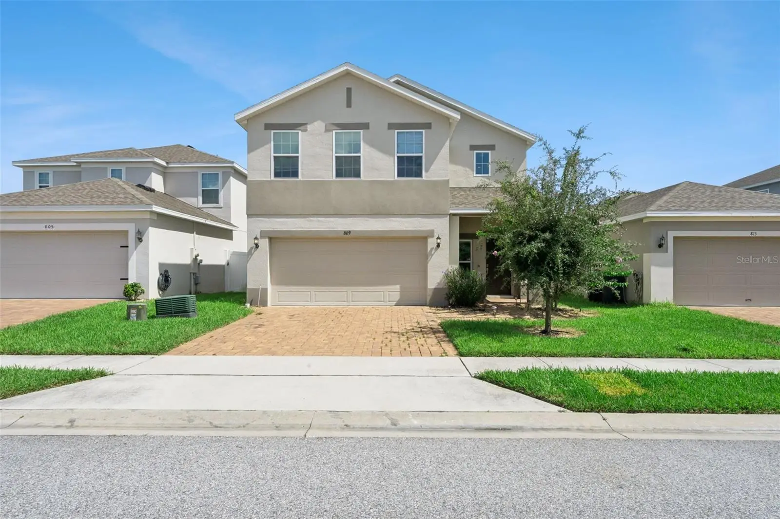 809 Marcel Loop, FL