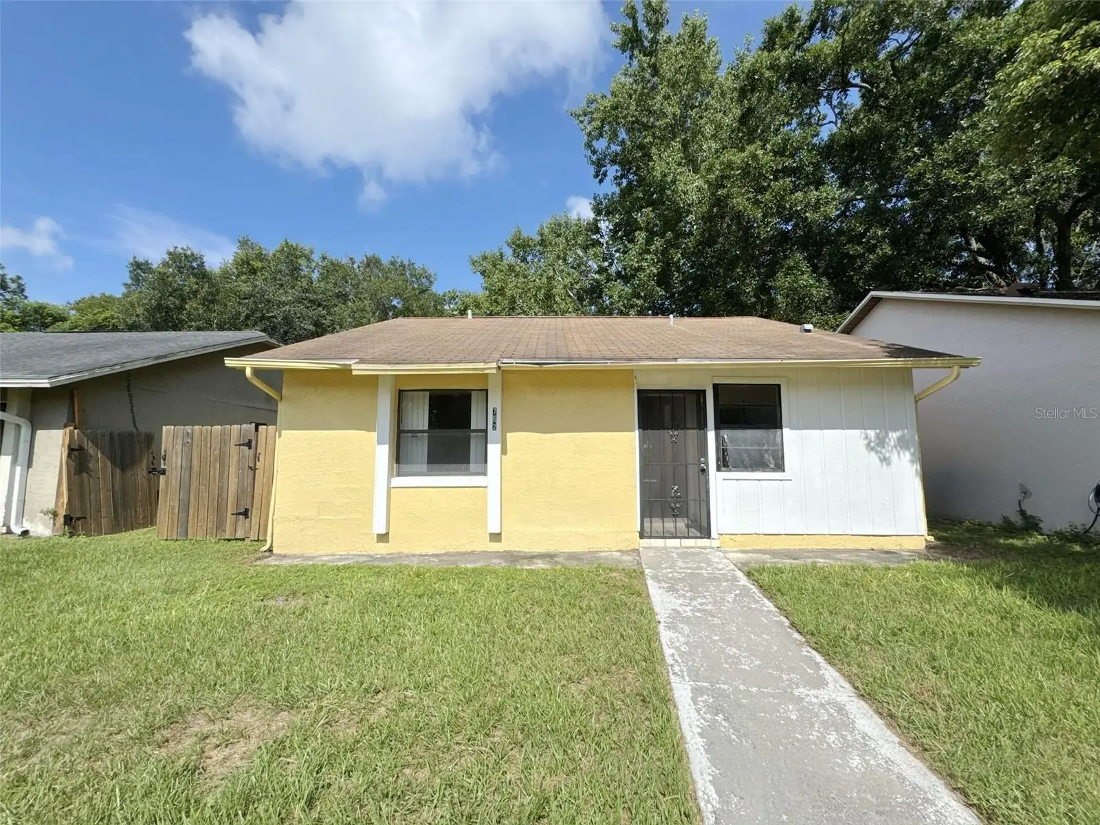 762 Kings Cove Court, FL