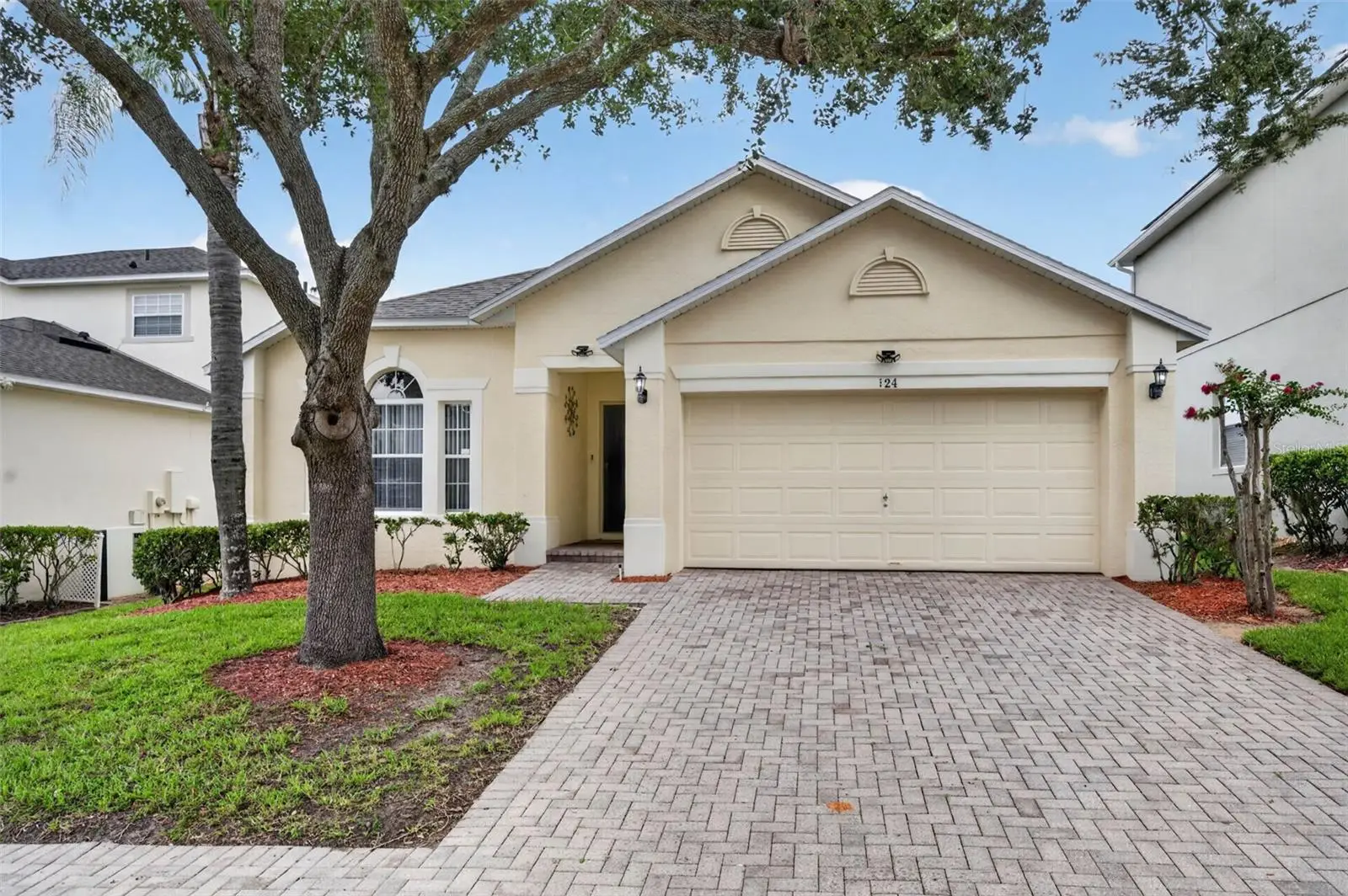 124 Lancaster Drive, FL
