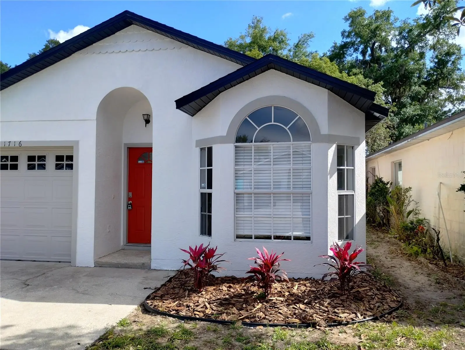 1716 Chatham Circle, FL
