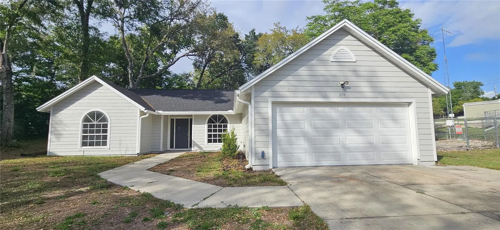 370 Cobble Court, FL