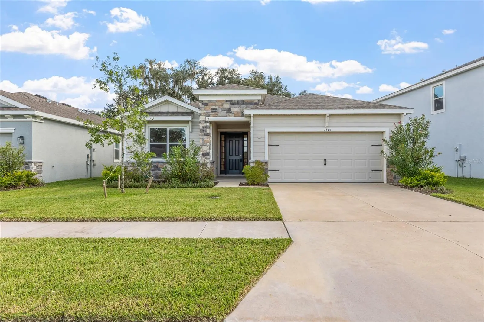 3504 Crescent Peak Way, FL