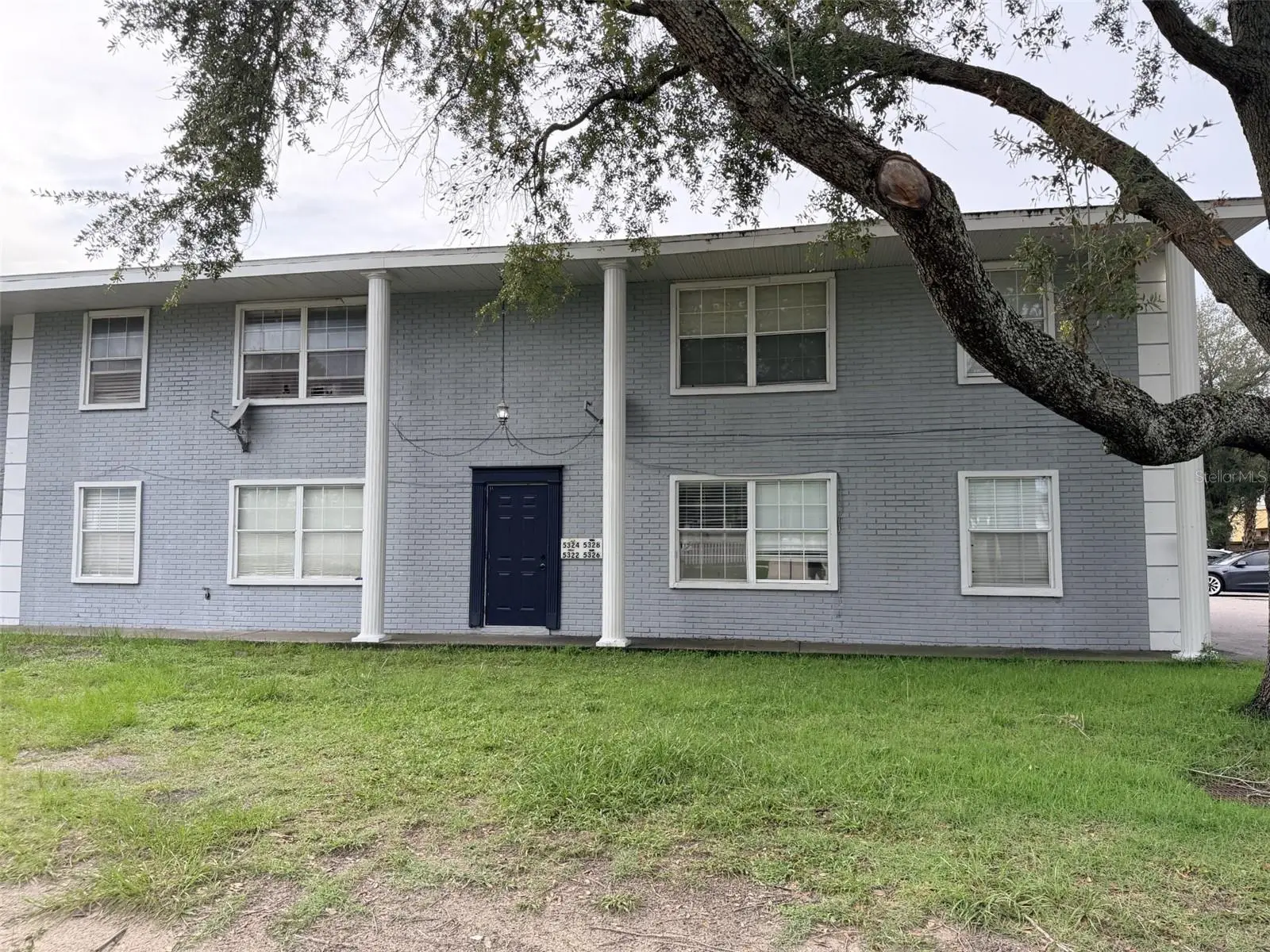 5328 Whiteway Drive, FL