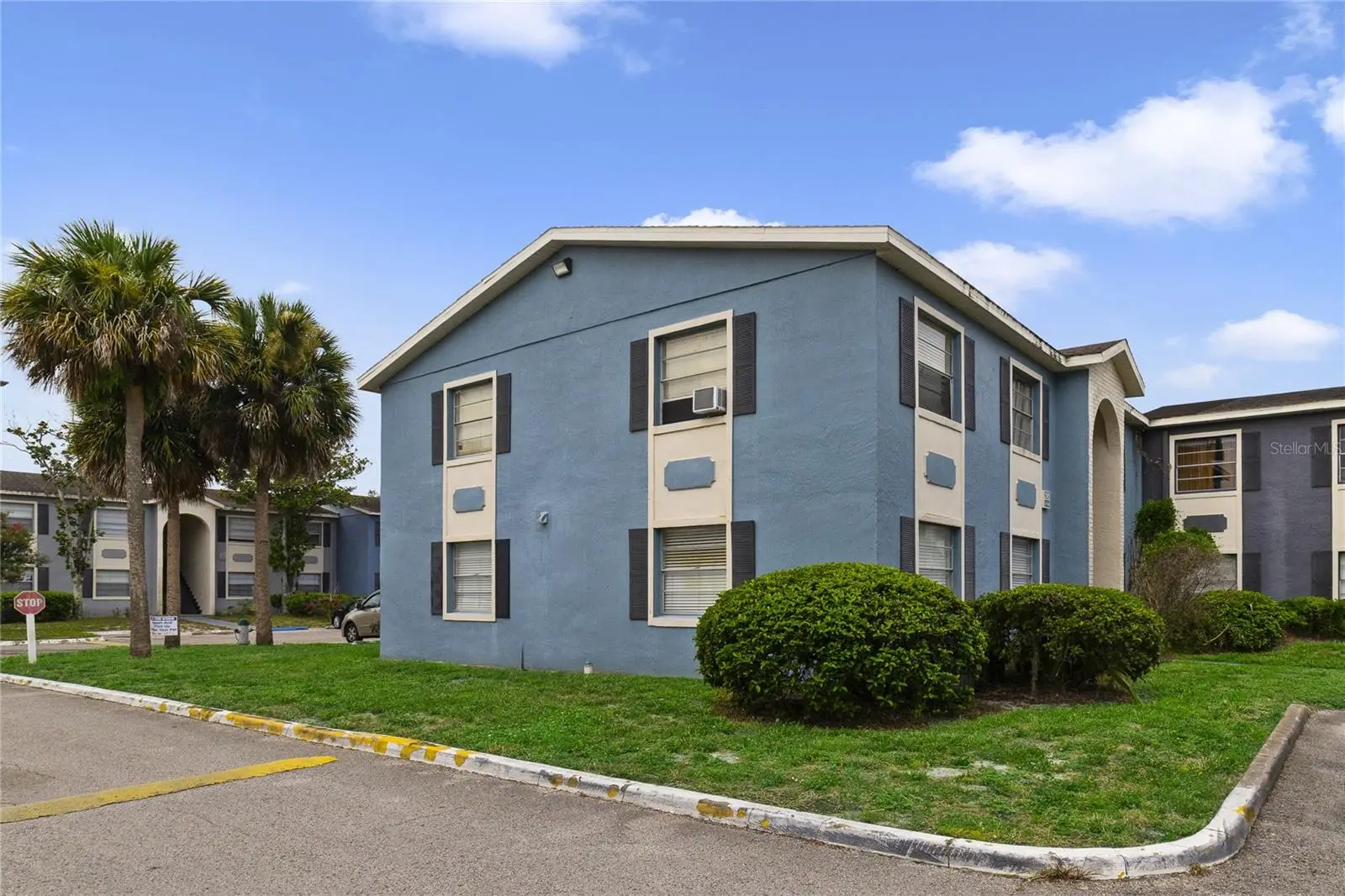 2541 Alafaya Trail, FL