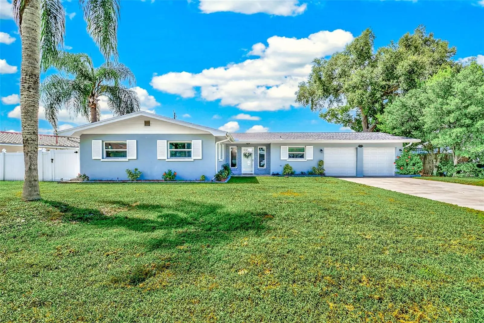 2165 Campus Drive, FL