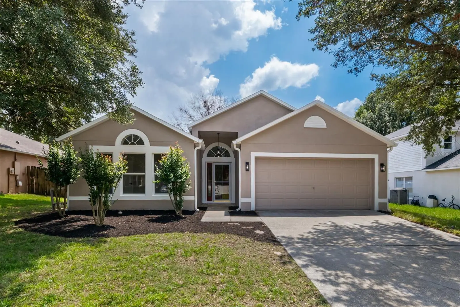 948 Welch Hill Circle, FL