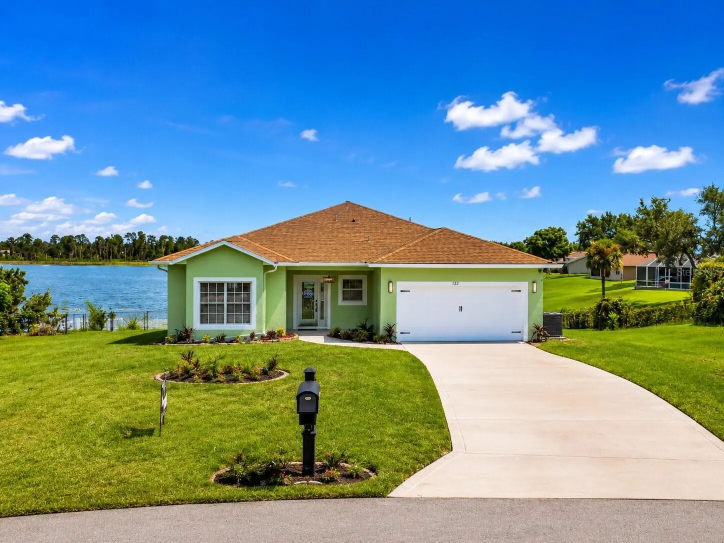 2122 Dumas Drive, FL