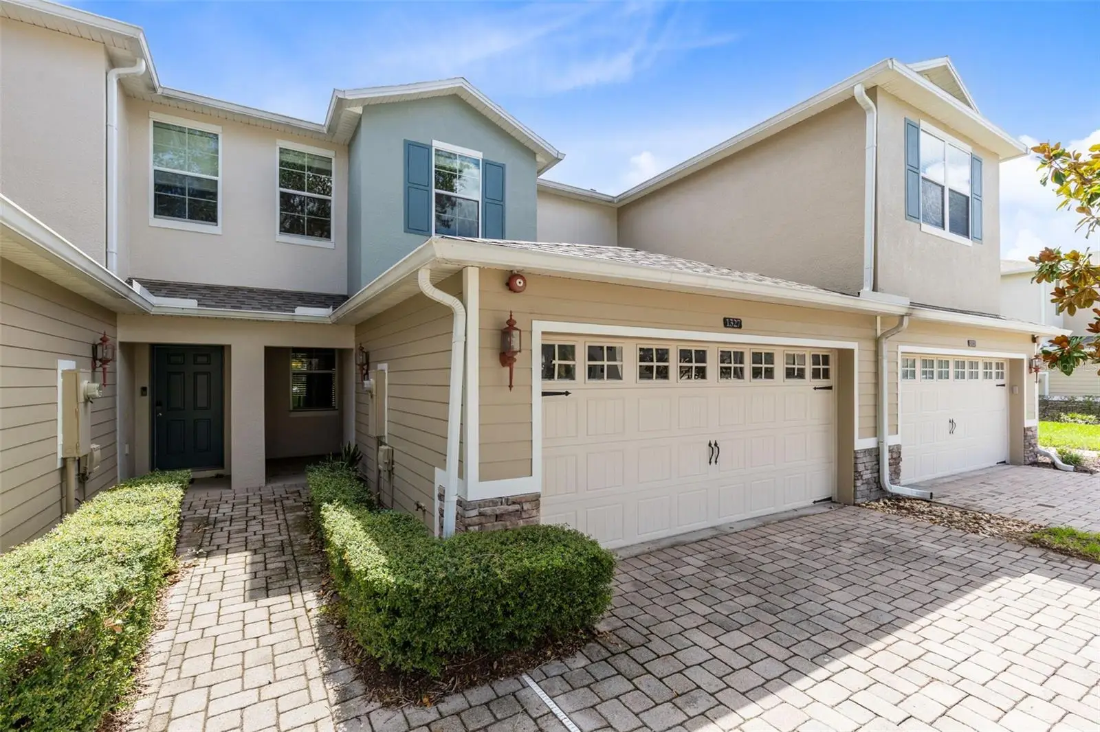 1327 Priory Circle, FL