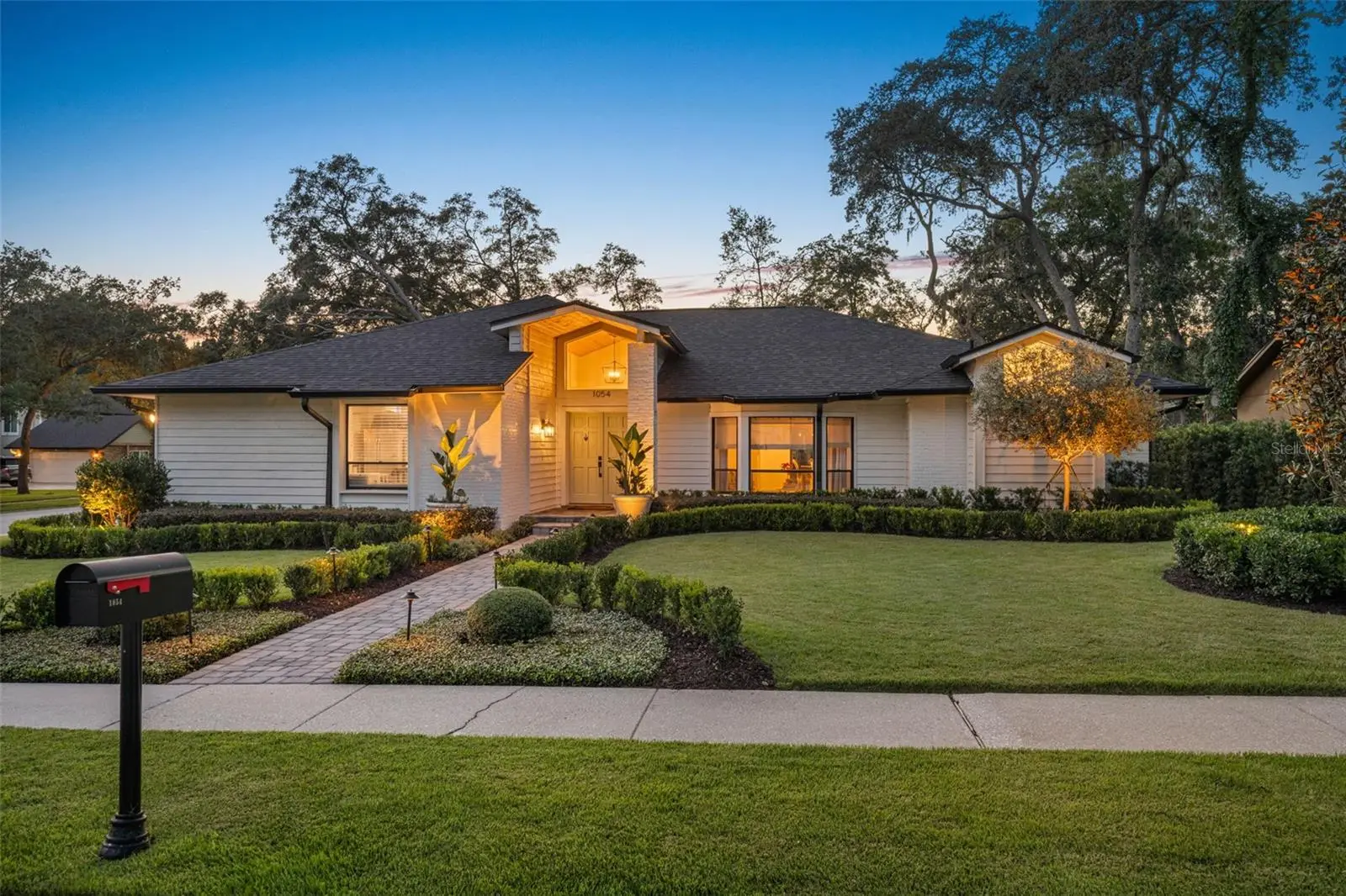 1054 Whispering Cove, FL