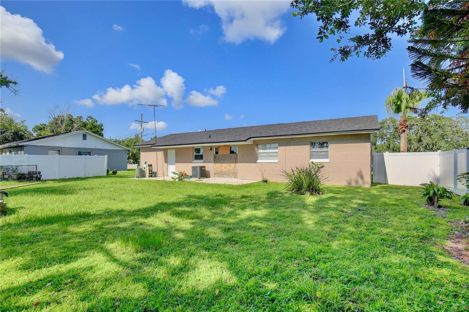 2319 Continental Boulevard, FL