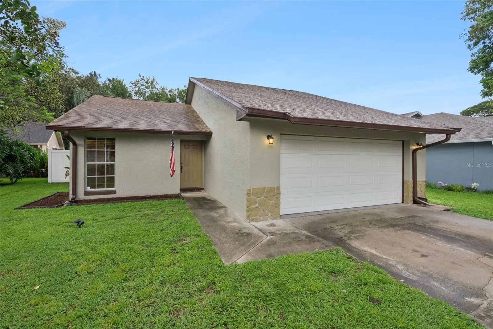 1411 La Paloma Circle, FL