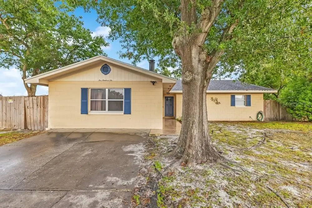 506 Clayton Circle, FL