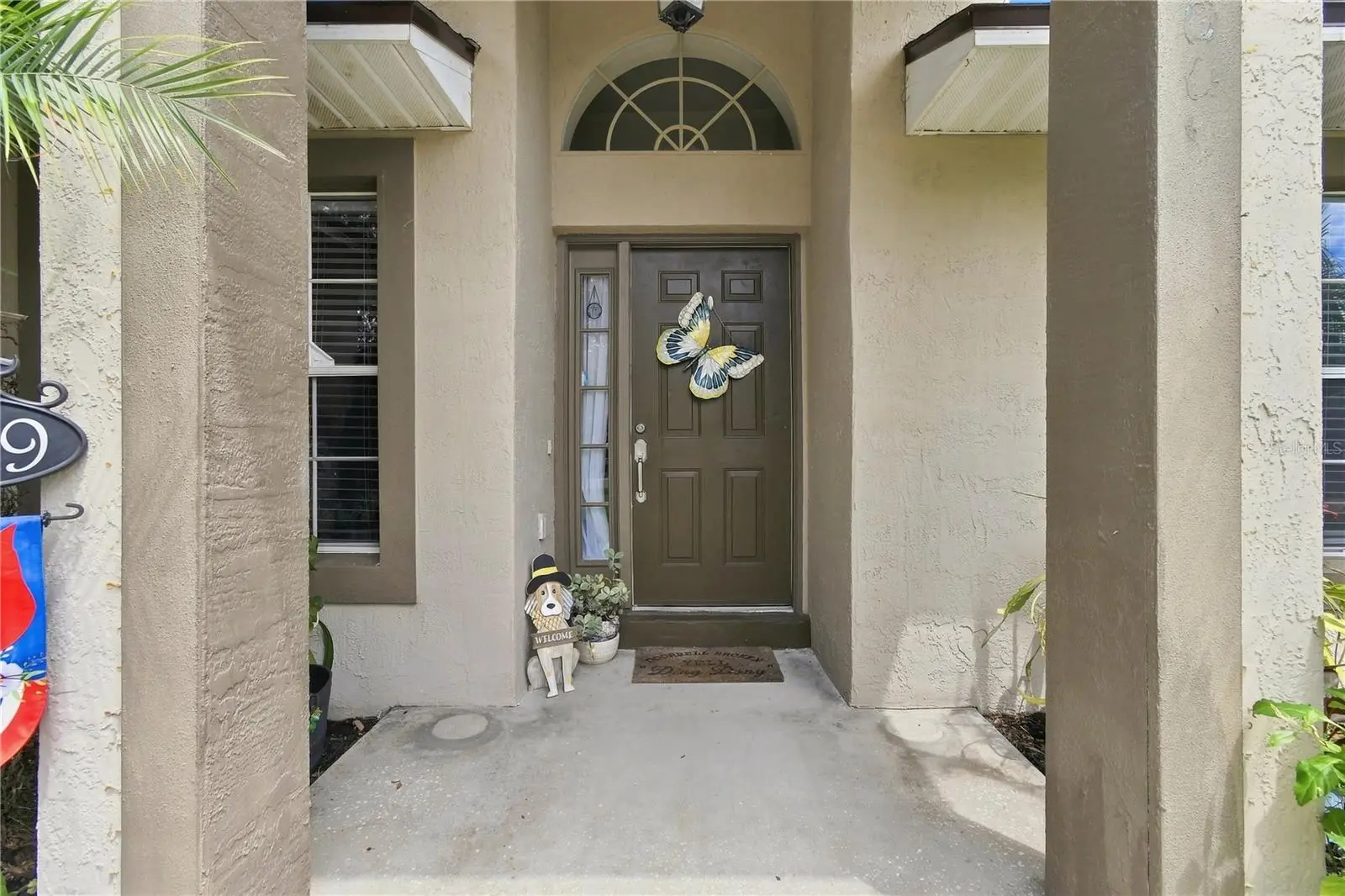 1009 Spring Loop Way, FL