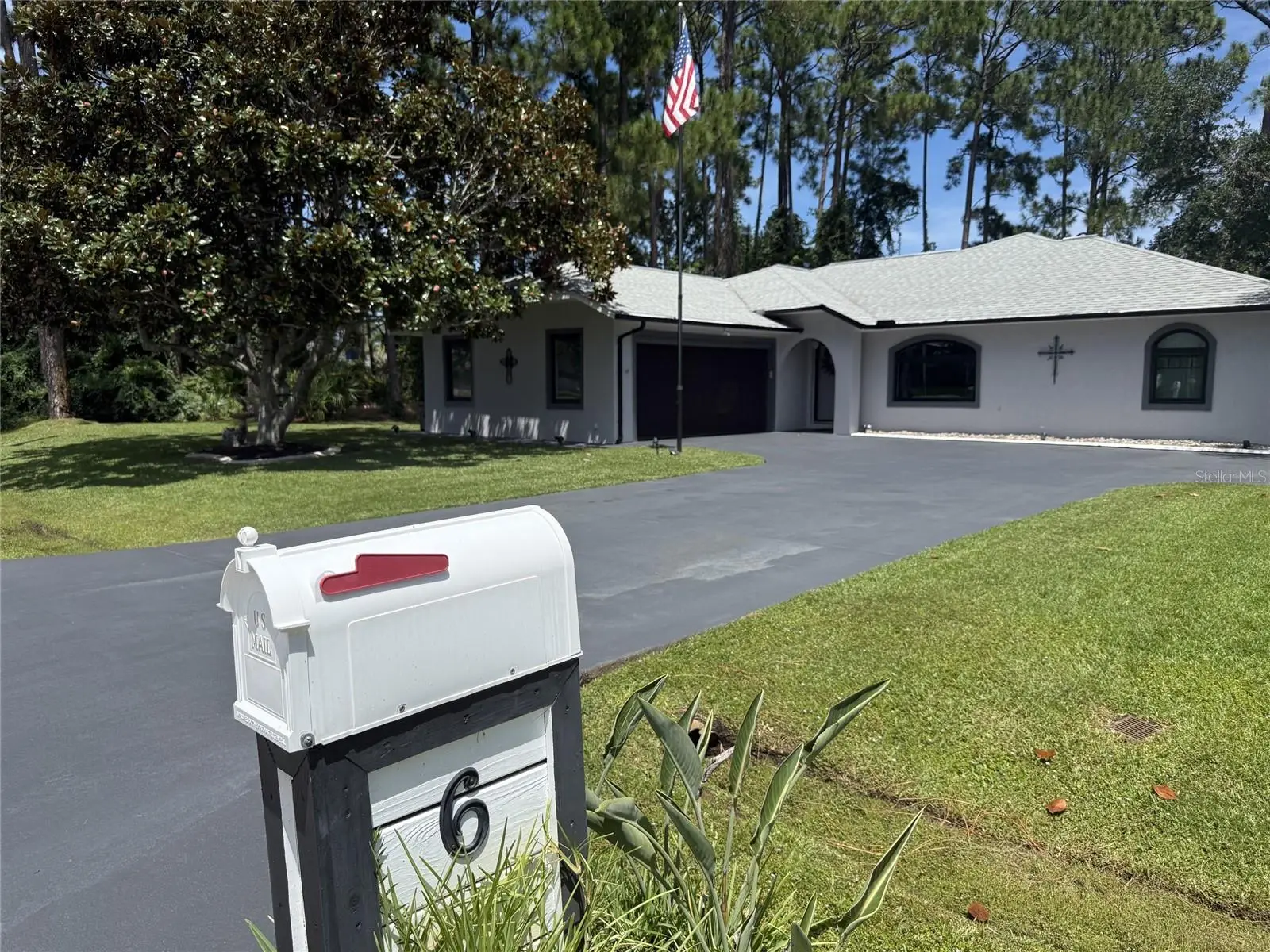 6 Boxwood Lane, FL