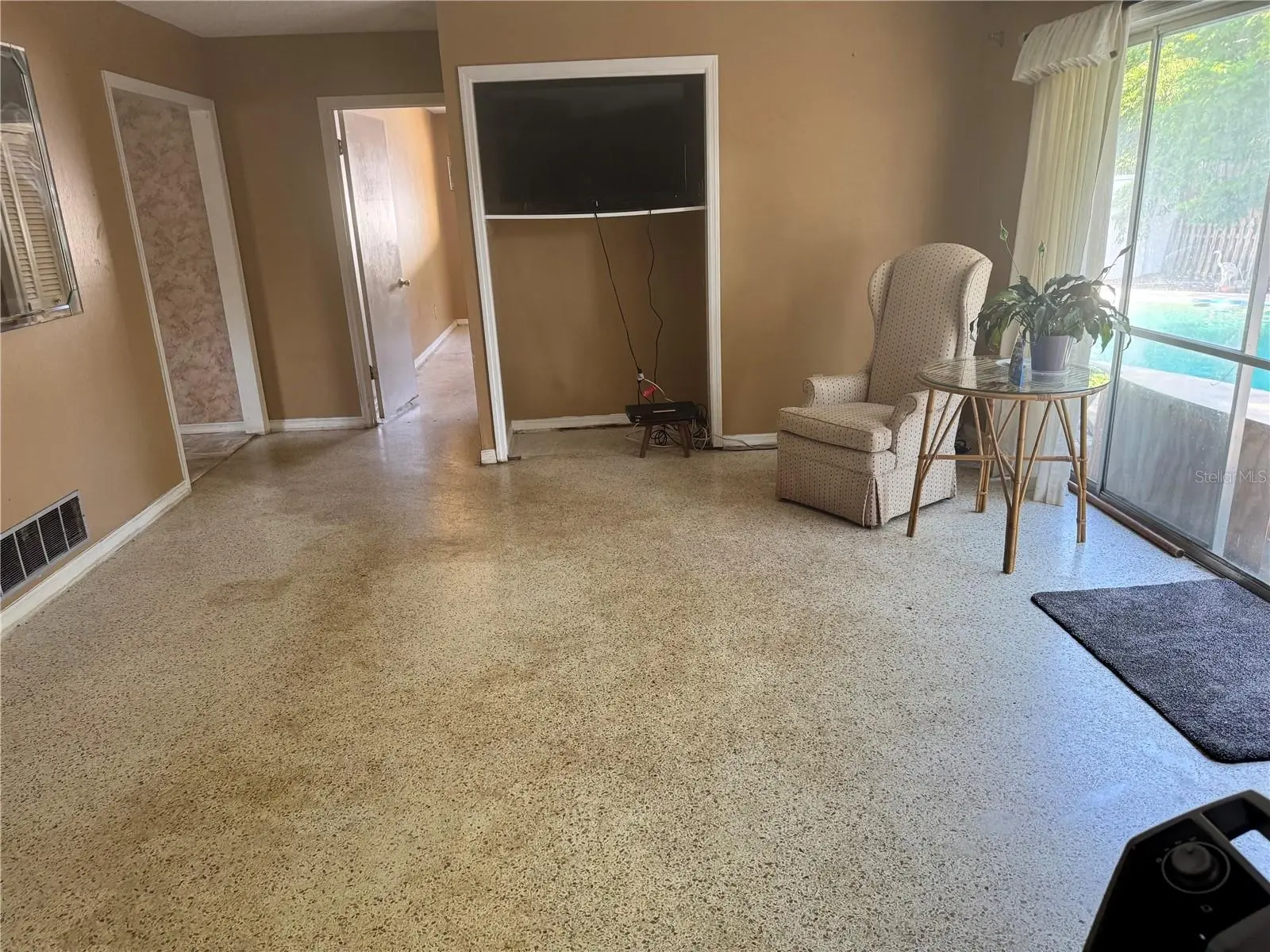 2765 Abbey Road, FL