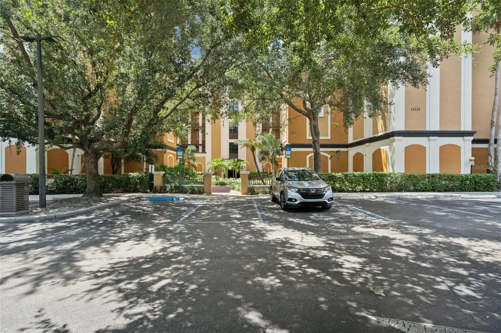 12521 Floridays Resort Drive, FL