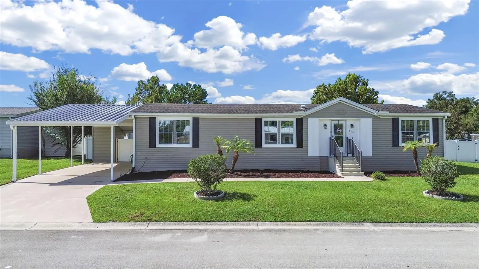 490 Lindsey Dr, FL