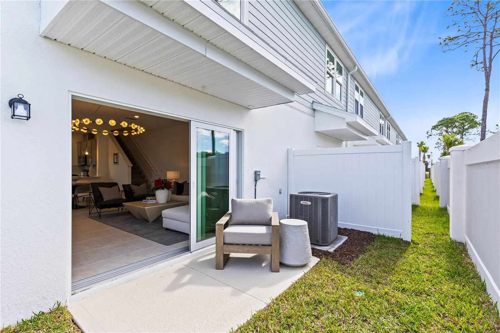 4357 Jetty Lane Ne, FL