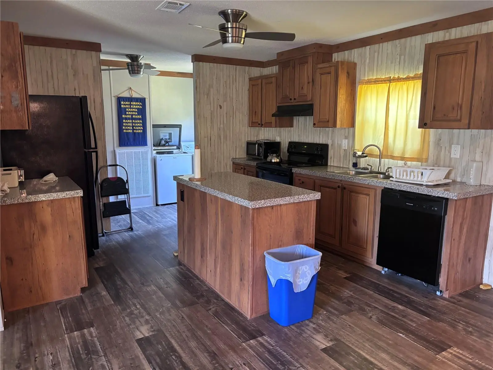 133 Oak Circle, FL