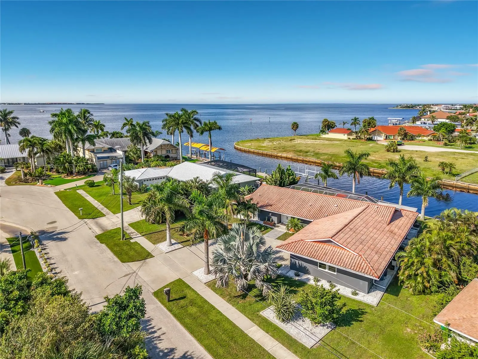 4449 Crews Court, FL