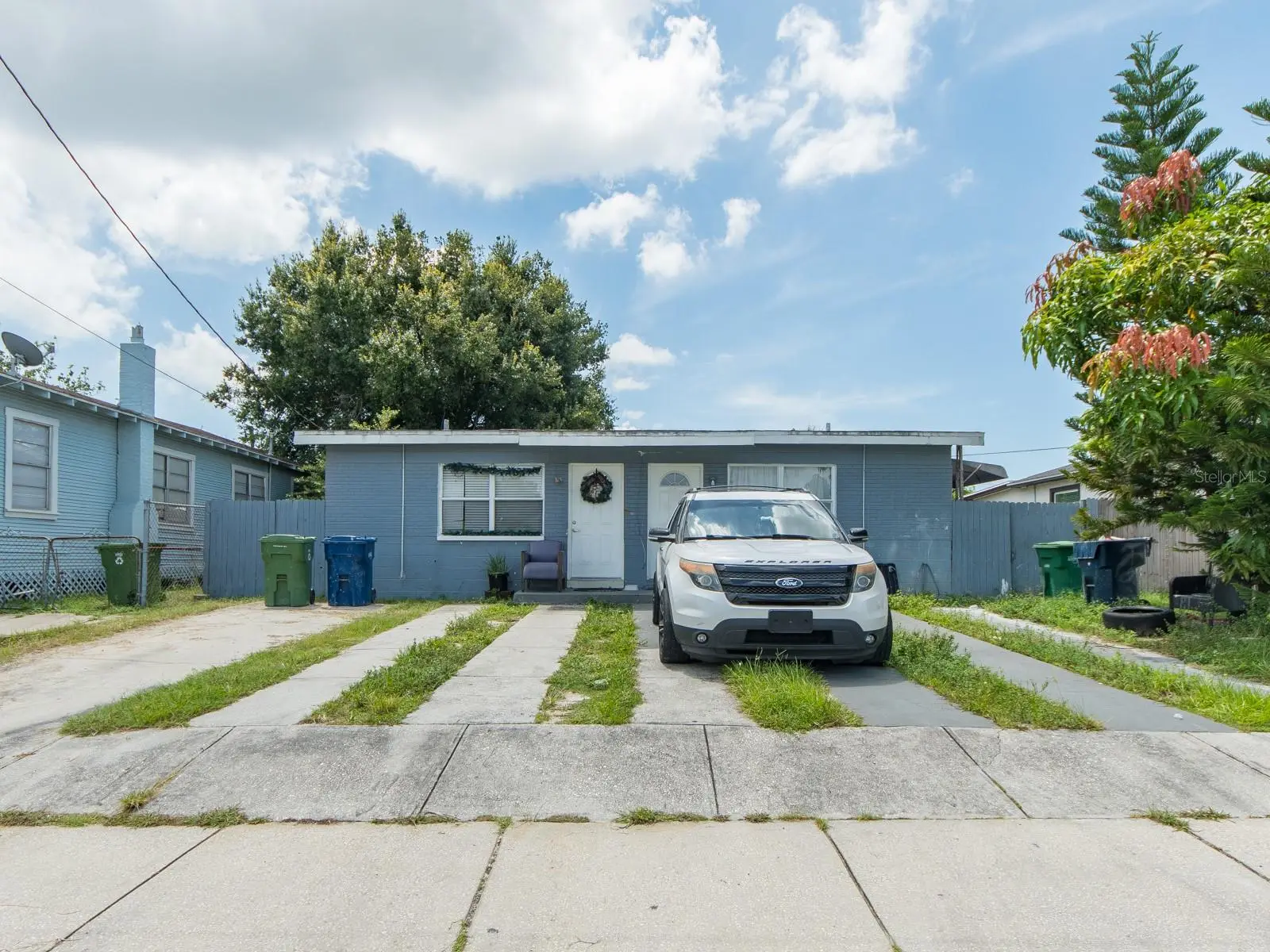2532 Walnut Street, FL