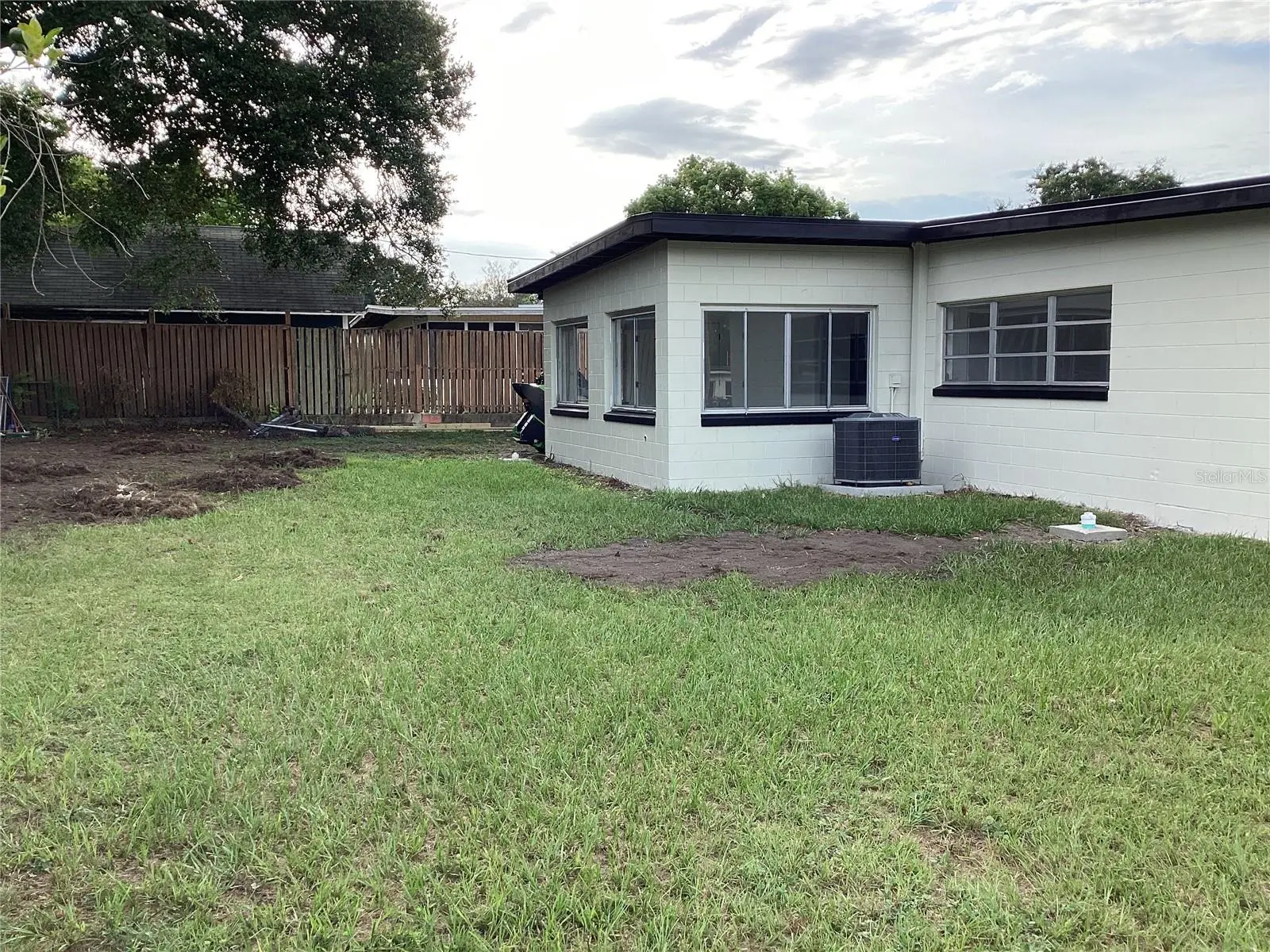 3318 Debbie Drive, FL