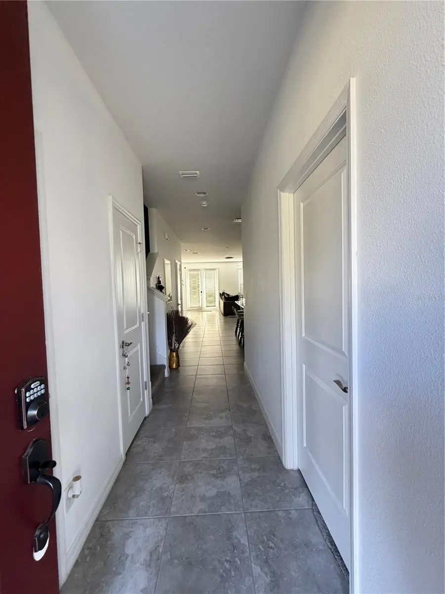 11102 Hanlon Terrace Alley, FL