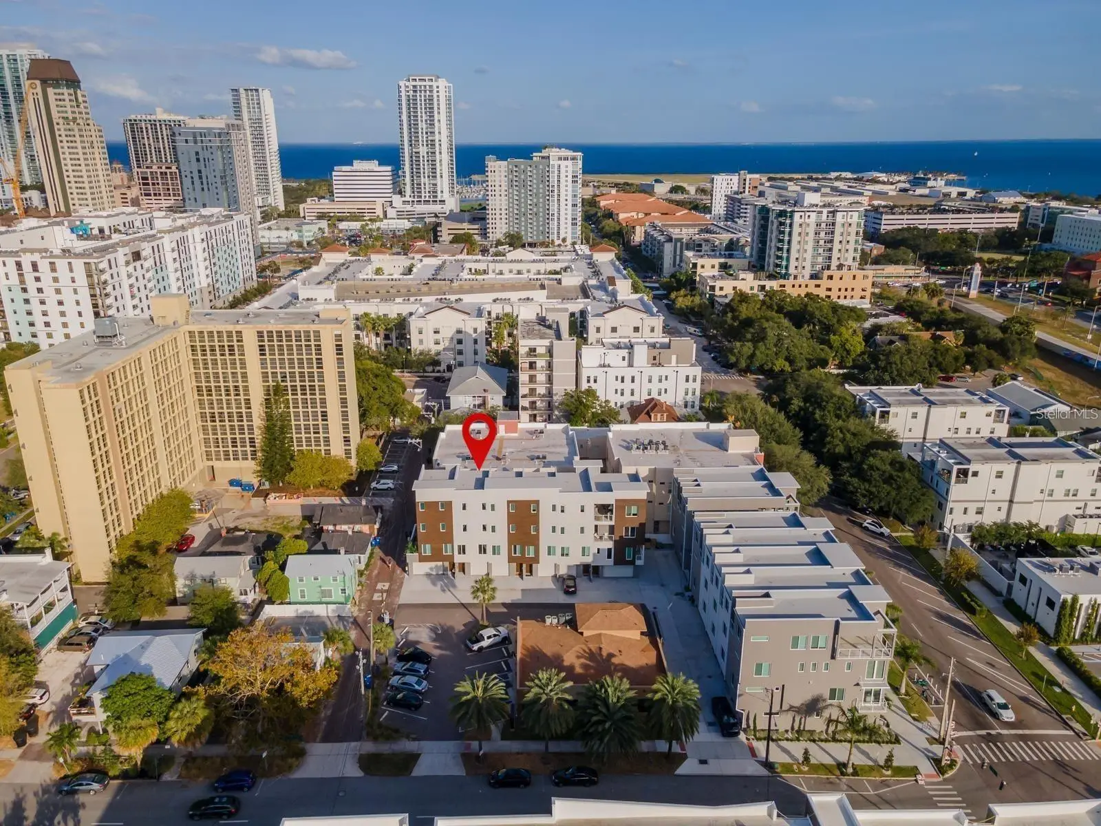 372 6th Street, FL