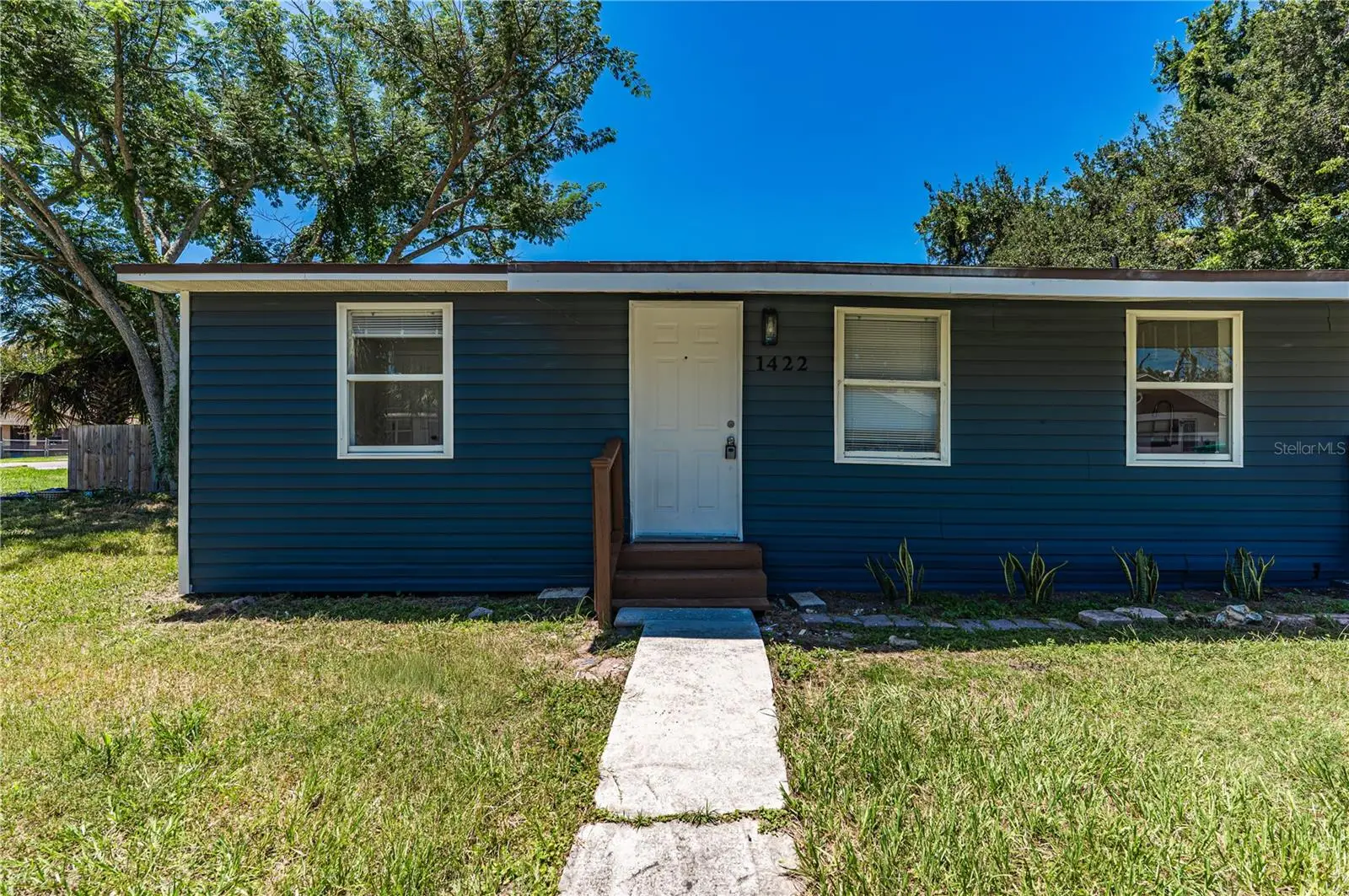 1422 Basin Street, FL