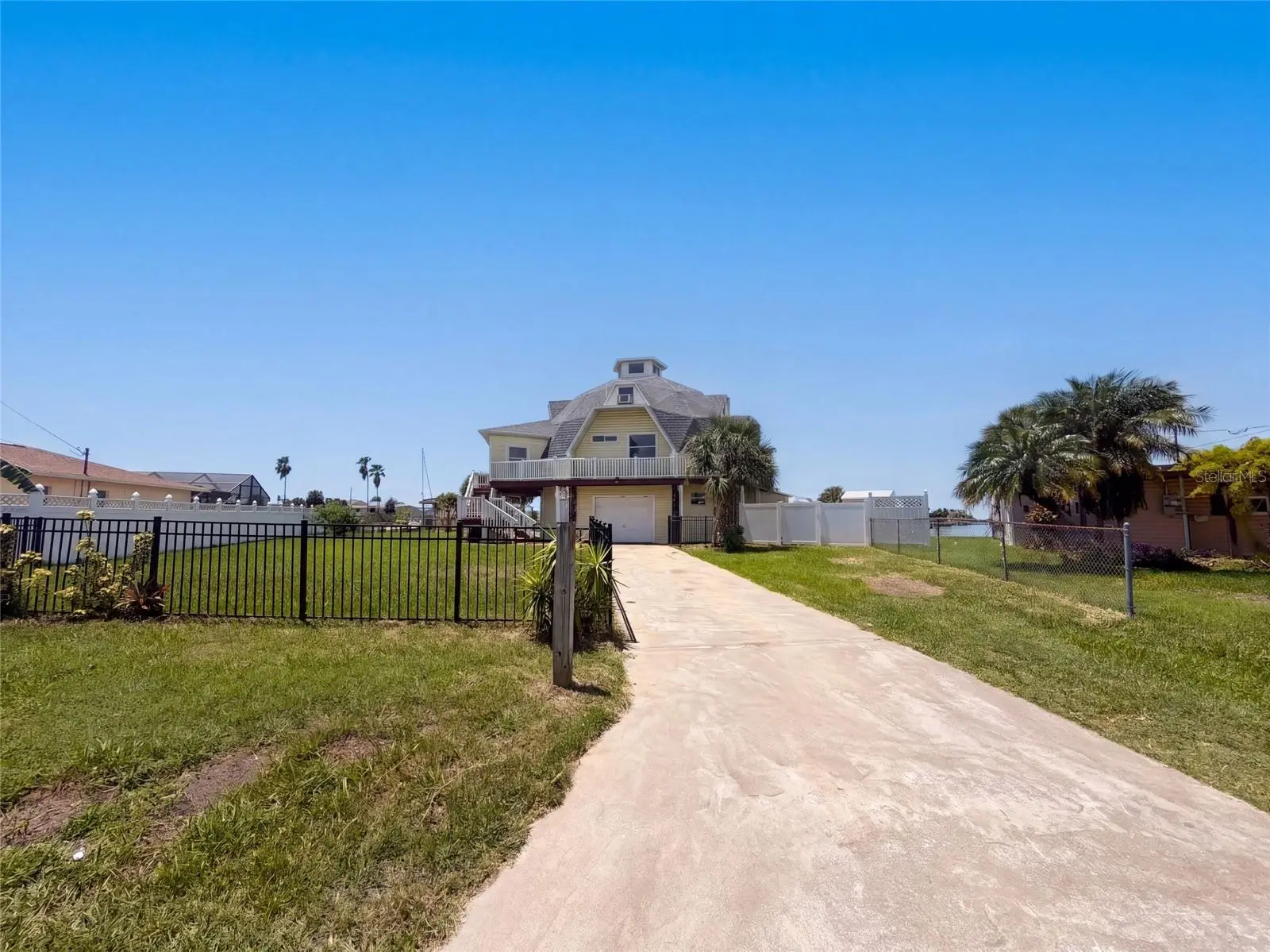 4100 Flamingo Boulevard, FL