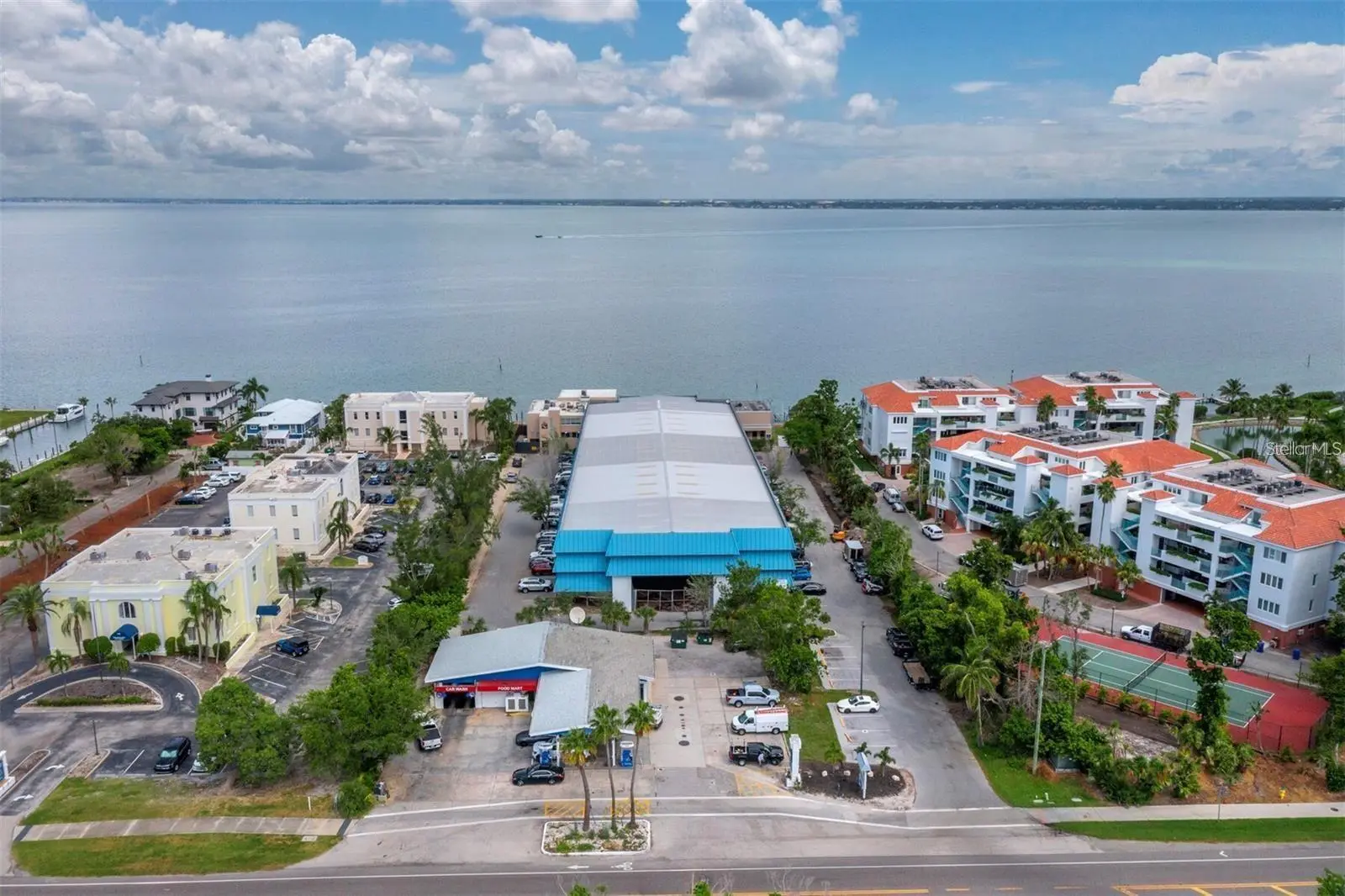 408 Gulf Of Mexico Drive, FL