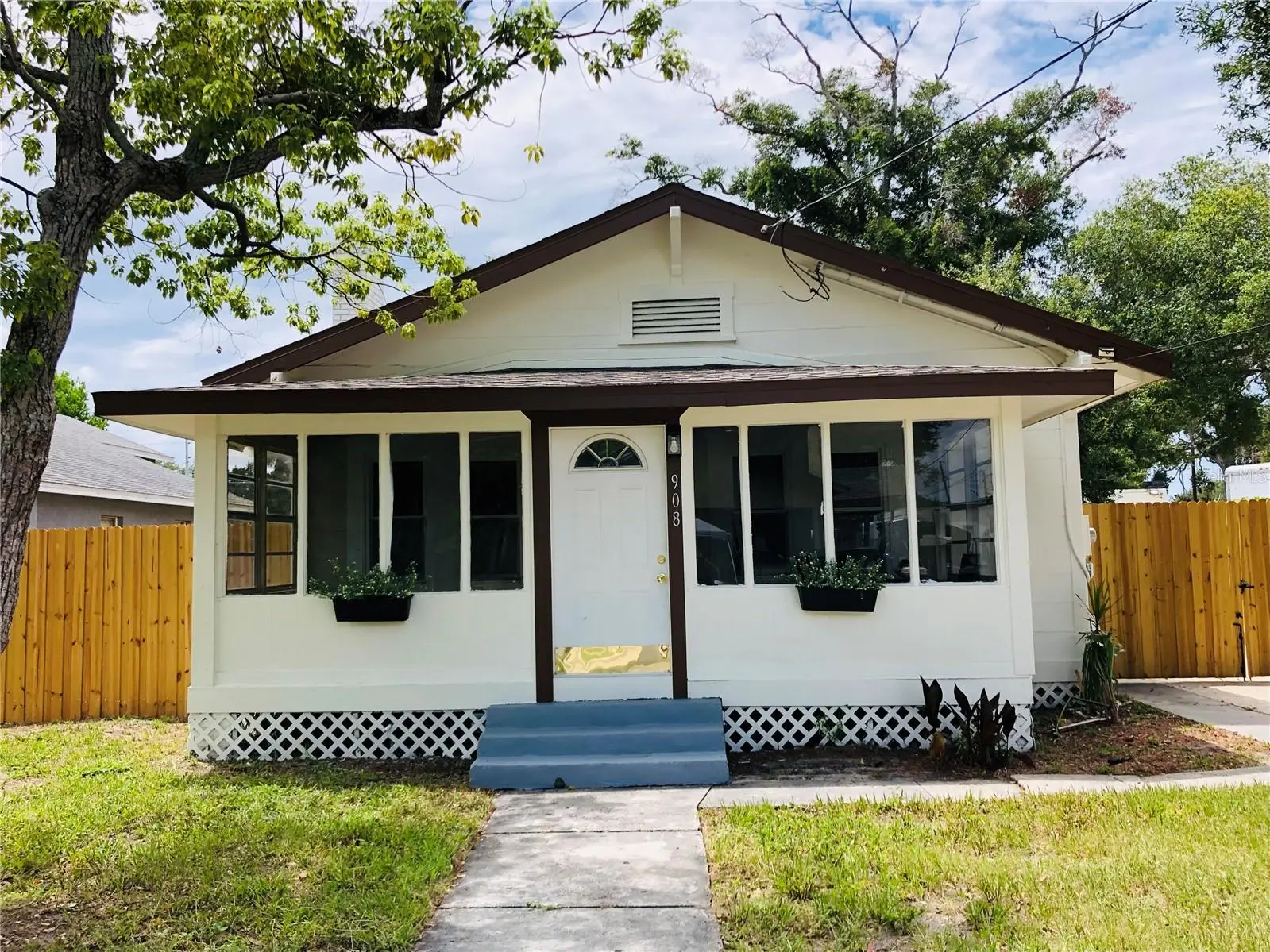 908 Vine Avenue, FL