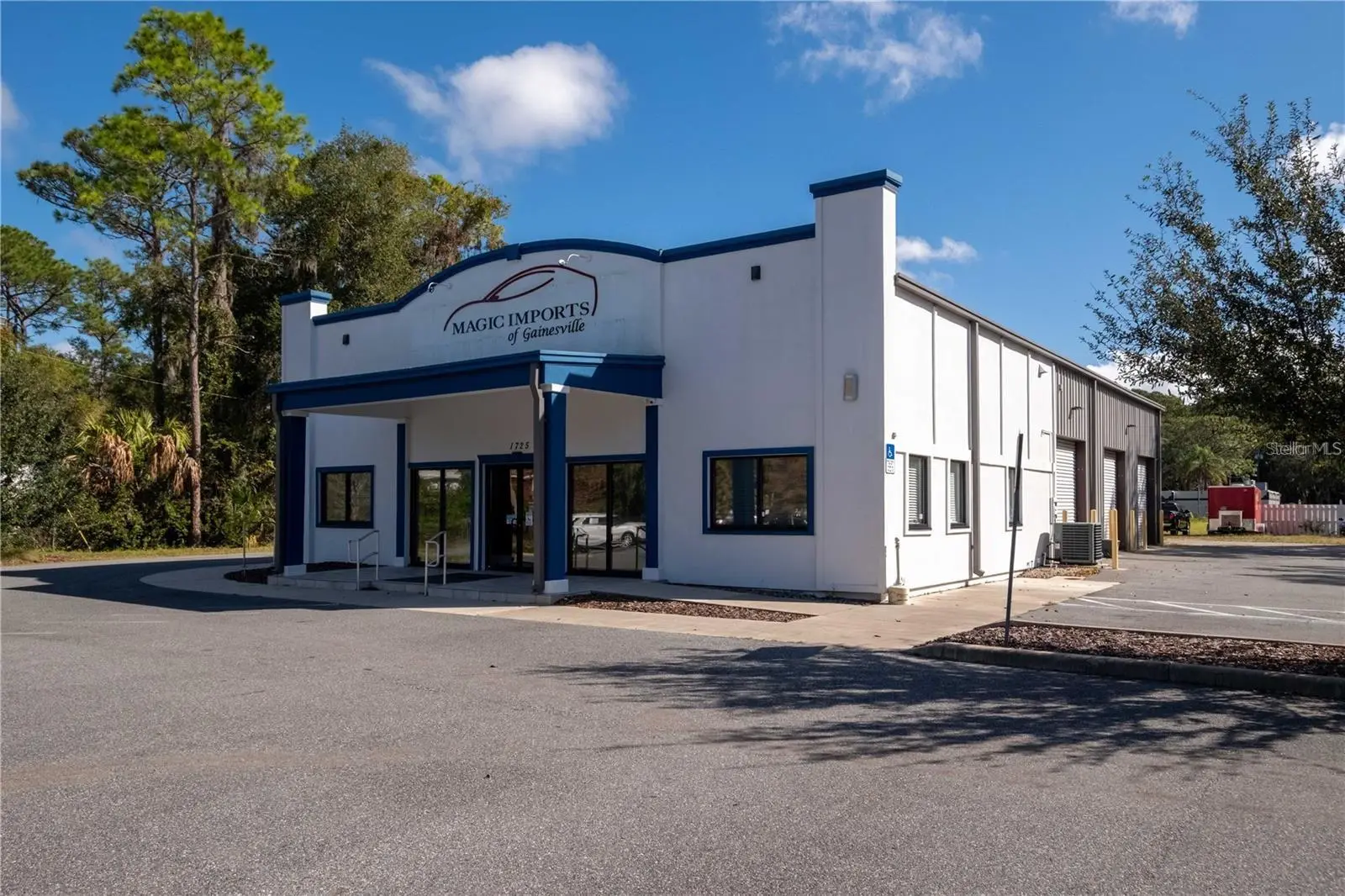 1725 Main Street, FL