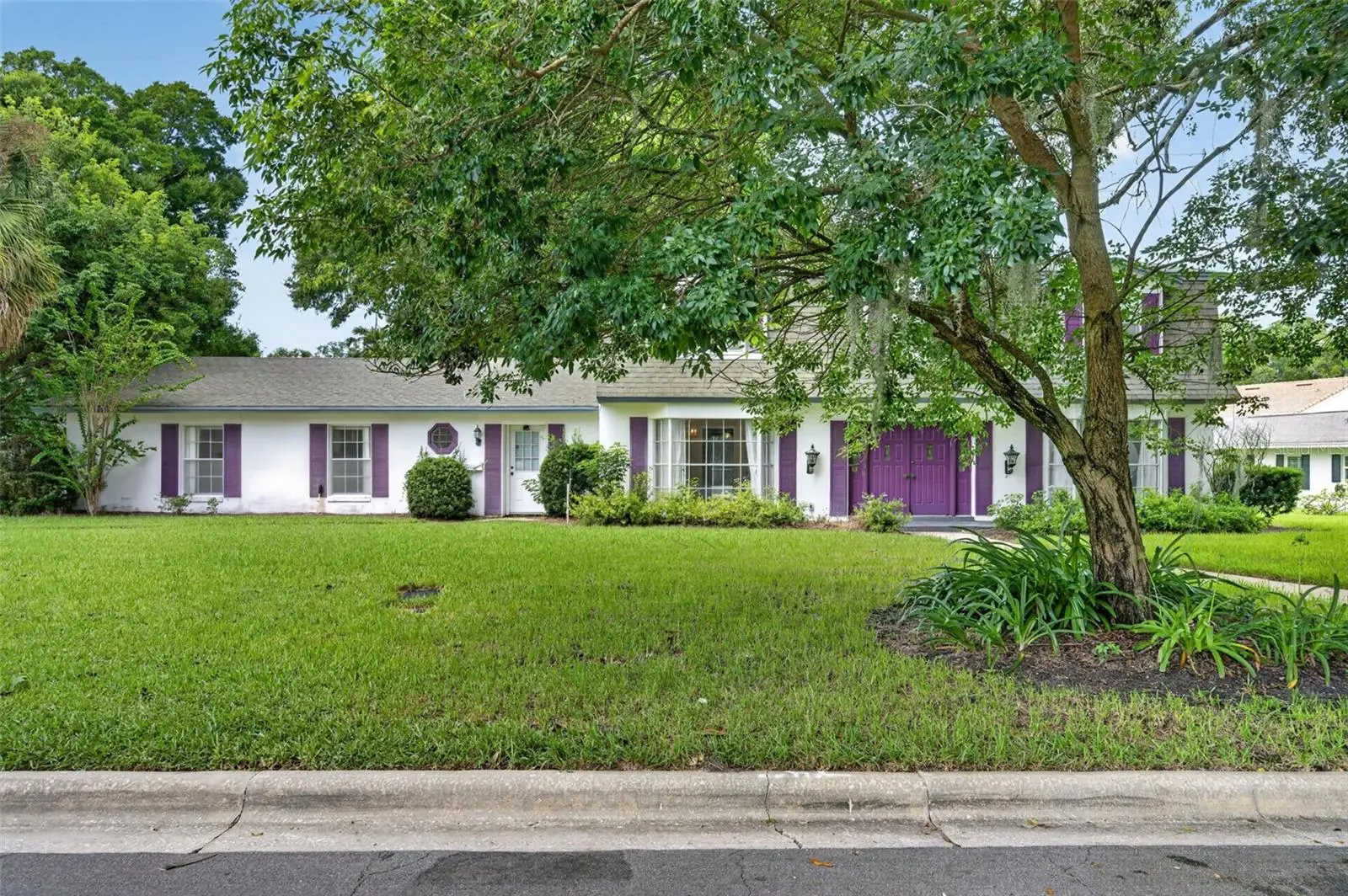 60 Oakleigh Lane, FL