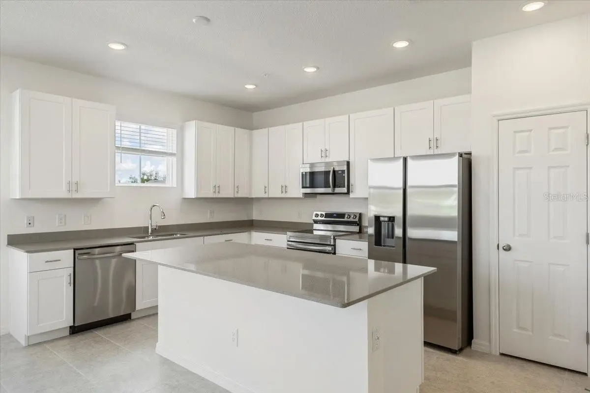 1552 Silver Lining Way, FL