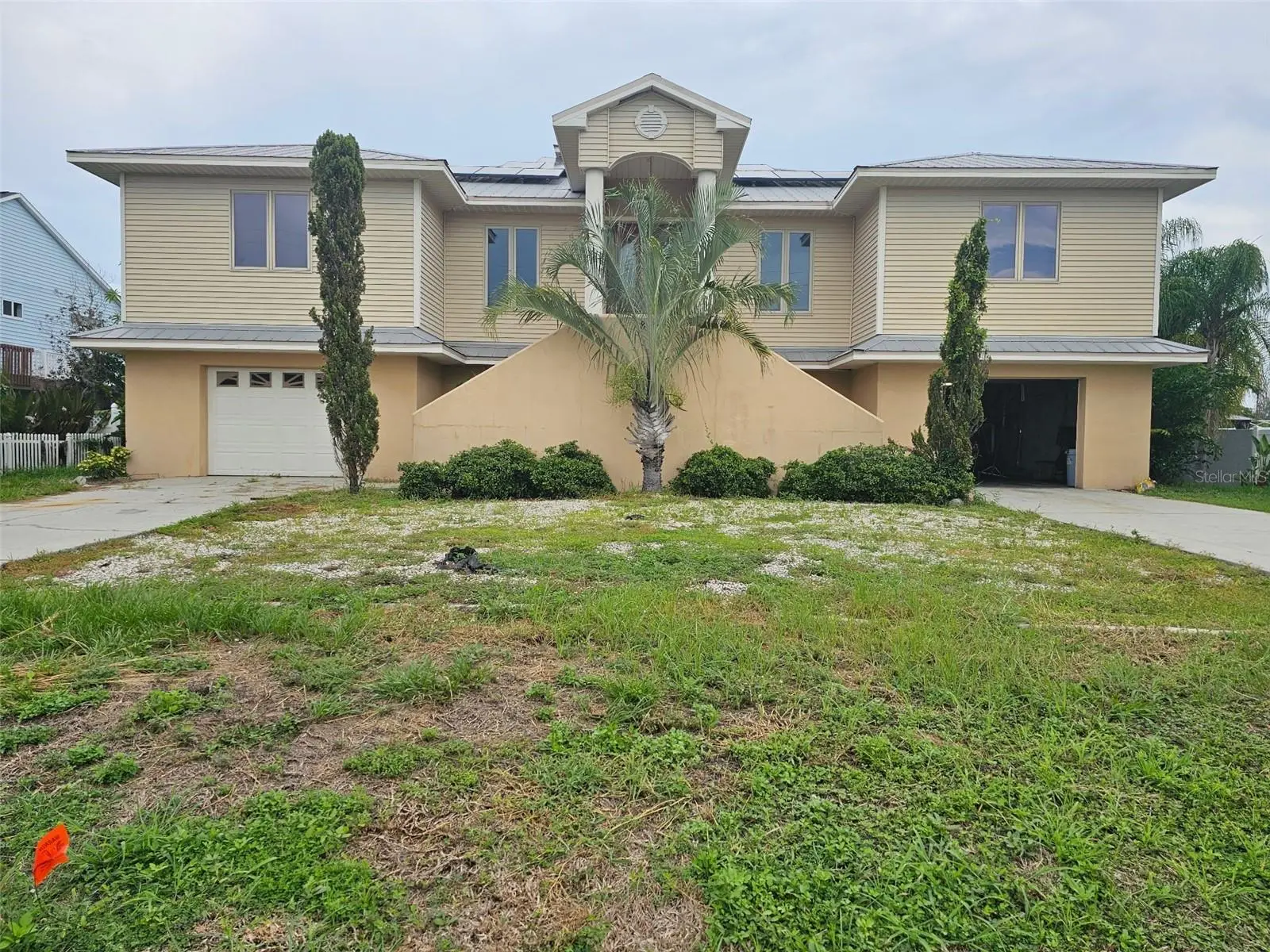 819 Blue Heron Boulevard, FL