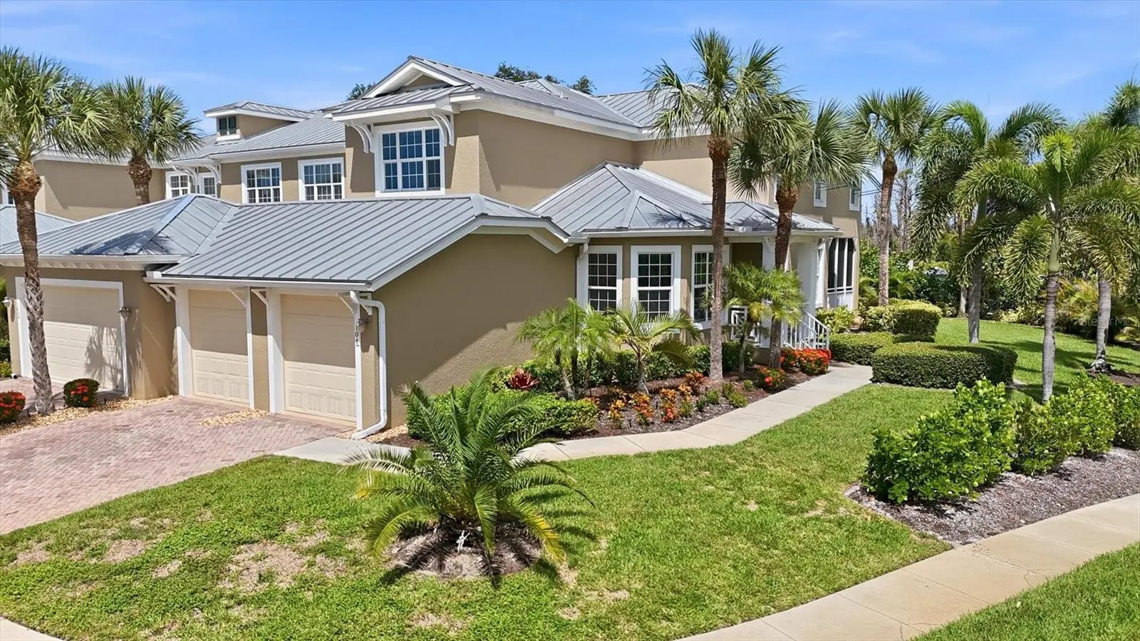 10600 Lemon Creek Loop, FL