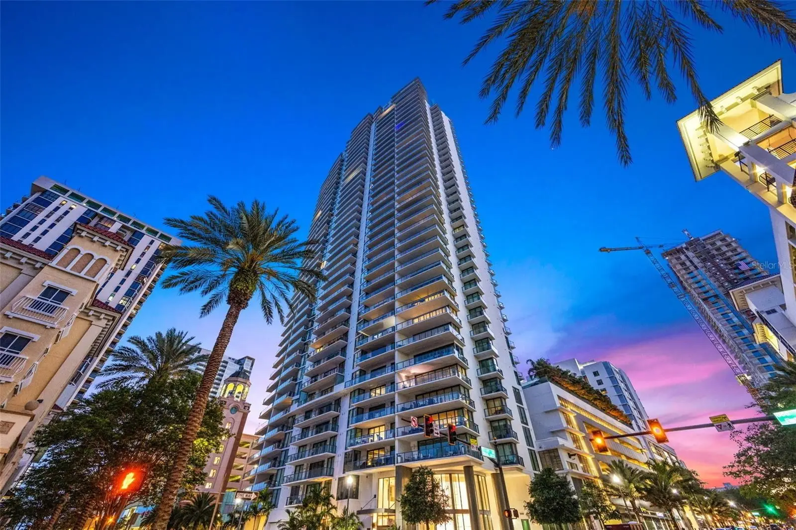 100 1st Avenue, FL