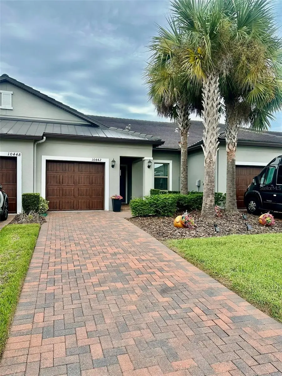 10442 Echo Dock Loop, FL